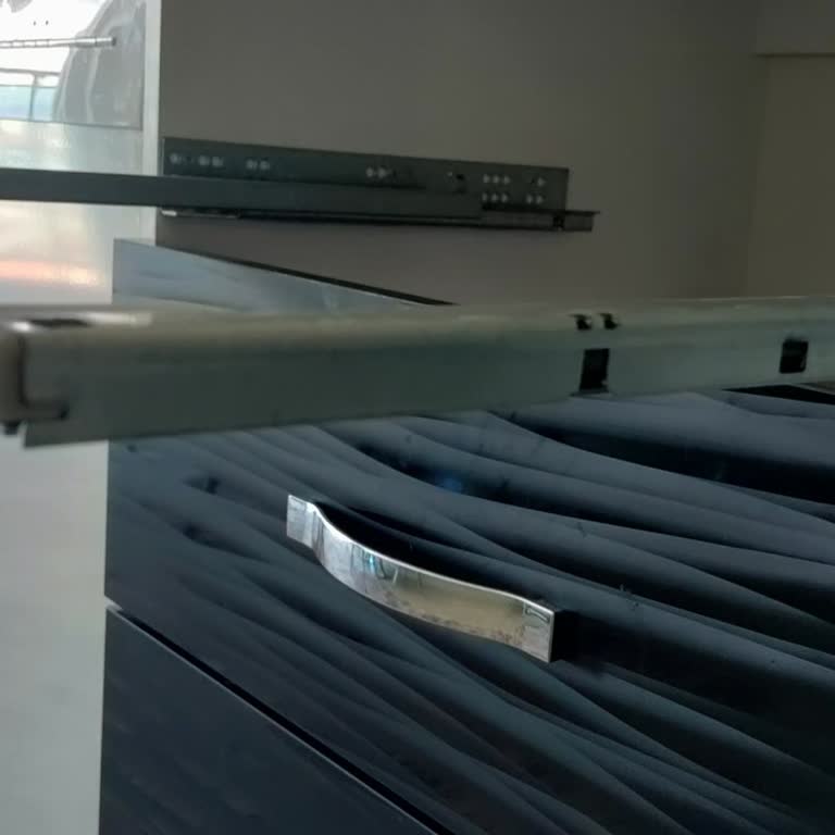 Frenli Çekmece Raylarında Yaşanan Sorunlar