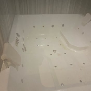 Hilton Garden Inn Yalova'da Hayal Kırıklığı: Kullanılamaz Jakuzi Ve Yetersiz Hizmet