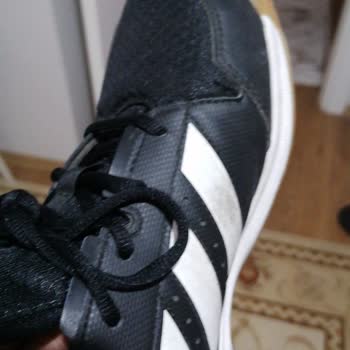 Adidas Ayakkabıda Beklenmedik Kalite Sorunu