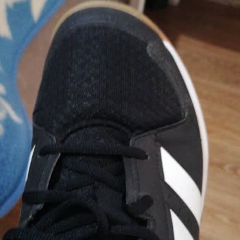 Adidas Ayakkabıda Beklenmedik Kalite Sorunu