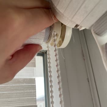 Kırık Stor Perde Ve Yetersiz Müşteri Hizmeti