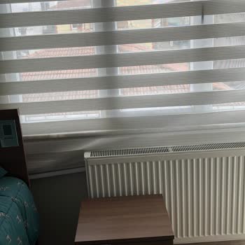 Kırık Stor Perde Ve Yetersiz Müşteri Hizmeti