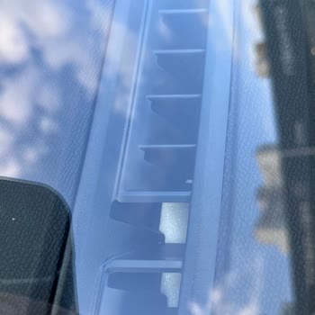 Peugeot 3008'in Ön Konsolunda Şişme Ve Kalkma Sorunu