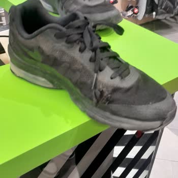 Garanti Sürecinde Hayal Kırıklığı: Nike Ayakkabı Sorunu