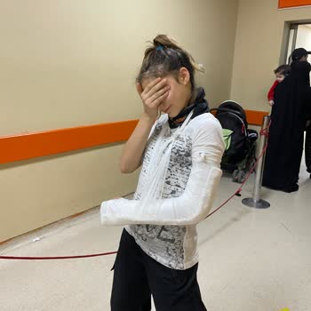 Güvenlik İhmali Sonucu Kızımın Kolu Kırıldı!