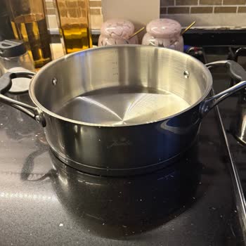 Jumbo Tencere Setinde Kırılan Kapak Ve Yetersiz Müşteri Hizmetleri