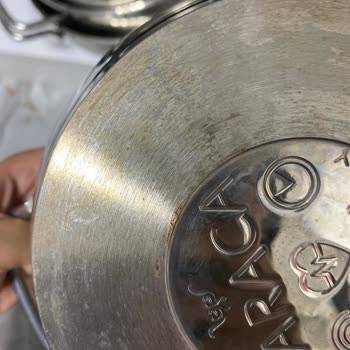 Karaca Çelik Tencereler Paslanıyor