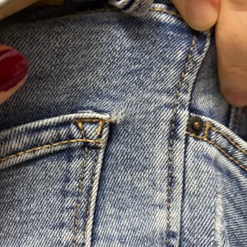 Stradivarius Kot Pantolonun Kalitesizliği Ve İletişim Sorunları