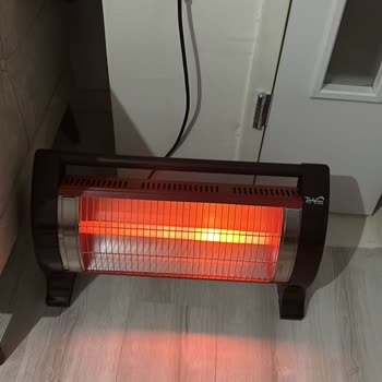 Kışın Ortasında Buz Gibi Evlerde Mahsur Kaldık