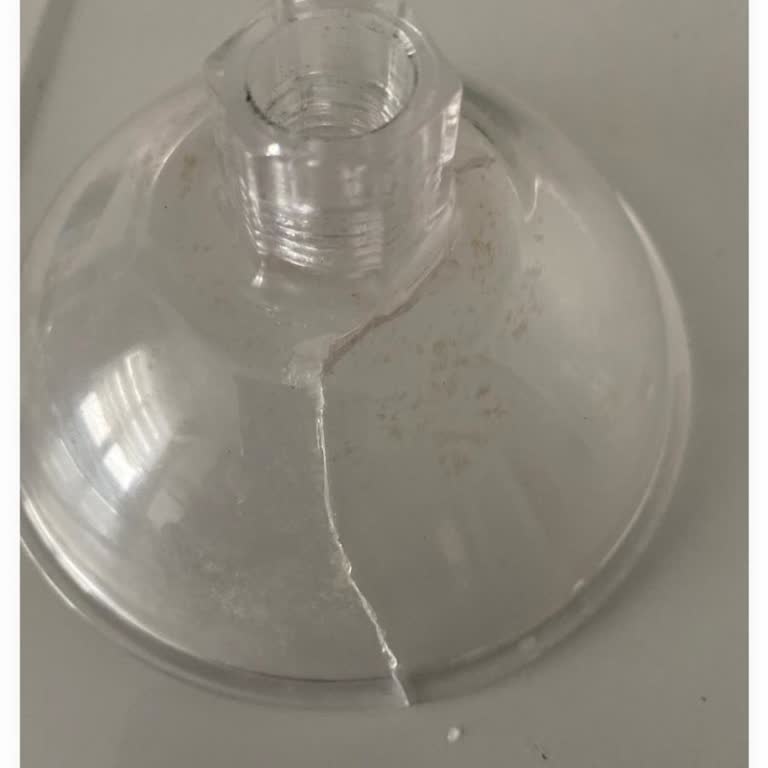 Sinbo Portakal Sıkacağının Dayanıksız Yedek Parçaları