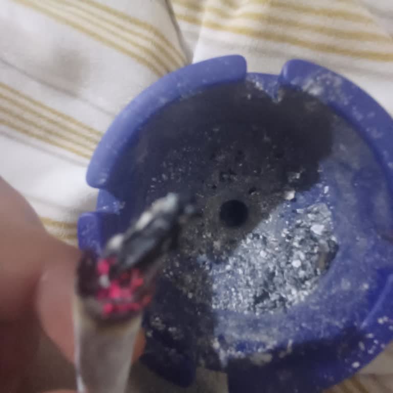 Marlboro Edge Tadı Ve Kalitesi Hızla Düşüyor