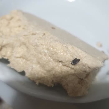 Tarım Kredi Market'ten Alınan Helvada Hijyen Skandalı