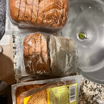 Schar Küflenmiş Ekmekler Ve Bozulmuş Yapı Sorunu