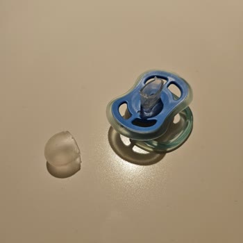 Philips Avent Emziği Güvenlik Sorunu: Parçalanma Riski