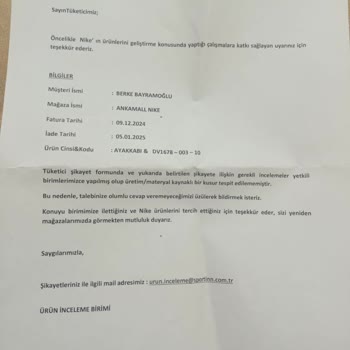 Nike Ayakkabımın Tabanı 1 Ayda Deforme Oldu!
