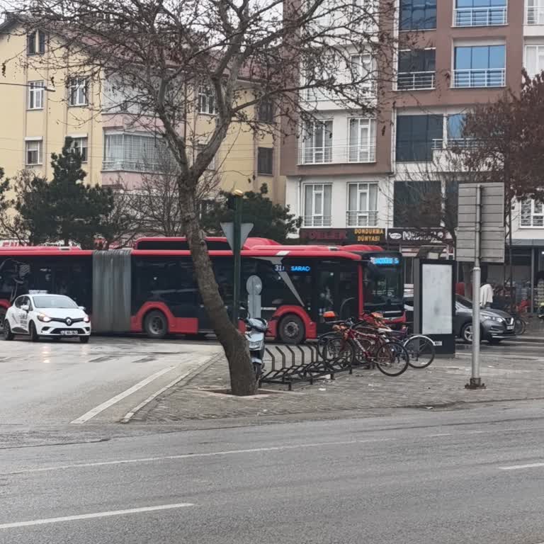 Otobüs Durağında Sürekli Yaşanan Sorun