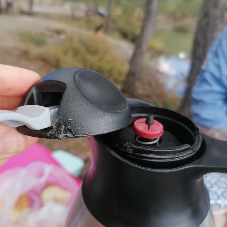 Schafer Termos Kapak Sorunu: Yedek Parça Arayışı