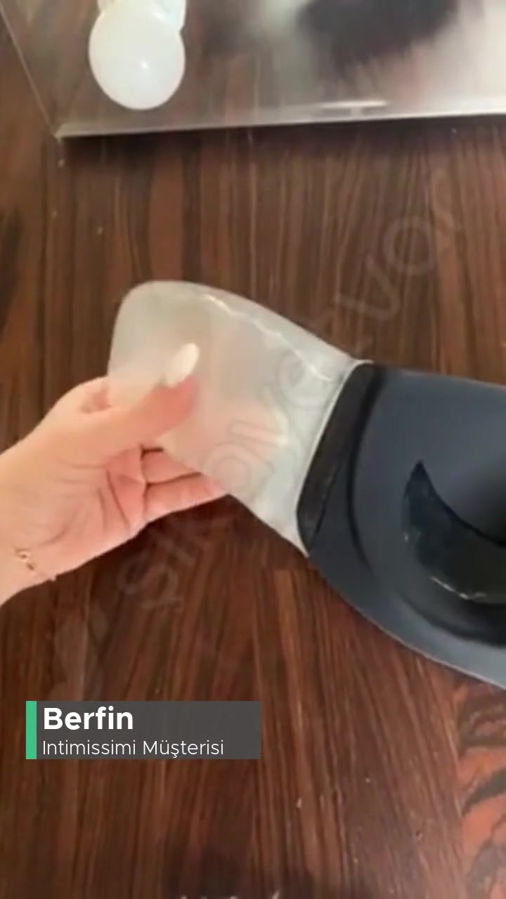 Intimissimi Yapışkanlı Sütyen Ucuzluğu! videonun kapak resmi