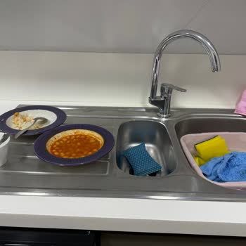 Çağrıldı Temizlik Şirketi, İşini Temiz Yapmıyor Ve Üslup Sorunu Var!