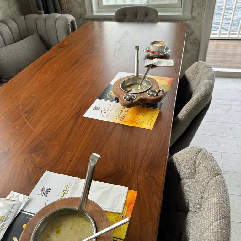 VIP Bölümdeki Sert Tavır Ve Hizmet Eksikliği