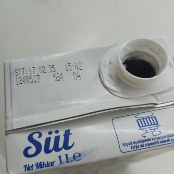 Son Kullanma Tarihi Geçmemiş Bozuk Süt Tehlikesi