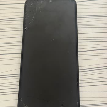 Reeder Telefonların Dayanıksızlığına Acil Çözüm Bekliyoruz