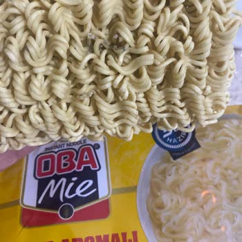 Küflü Noodle Skandalı: Oba Markasının Sağlık Tehdidi