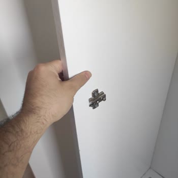 Yanlış Üretilen Gardırop Parçaları Nedeniyle Montaj Sorunu