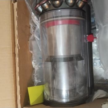 Dyson Servisinde Hayal Kırıklığı: Süpürgem Zarar Gördü