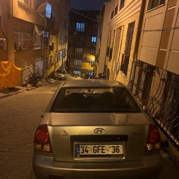 Kaldırım İşgali: Engelli Ve Yayalar İçin Geçiş Engeli