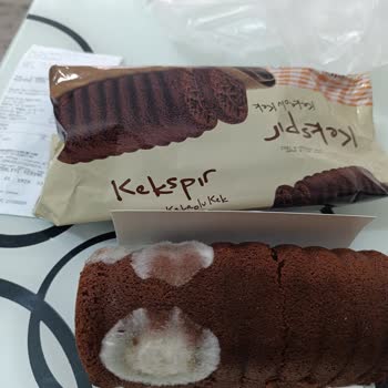 Küflü Kek Skandalı: Çocuklar İçin Tehlike