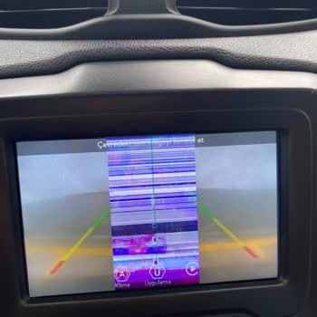 Jeep Renegade Ekran Sorunu Ve Geri Çağırma Beklentisi