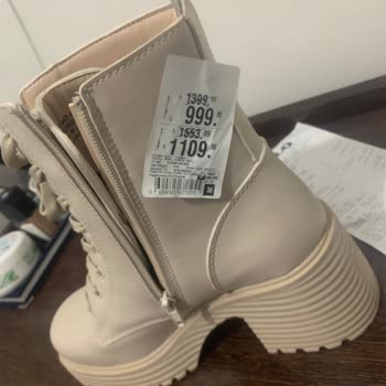 FLO Mağazasında Fiyat Karmaşası Ve Memnuniyetsizlik