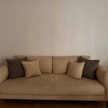 Yeni Alınan Koltuk Takımının Kumaşı Hızla Yıprandı Ve Servis Çözüm Sunmadı