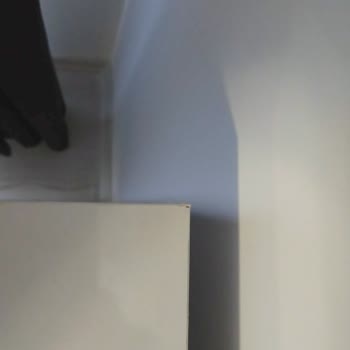 Kusurlu Mobilyalar: Yeni Aldığım Ürünler Hasarlı Geldi