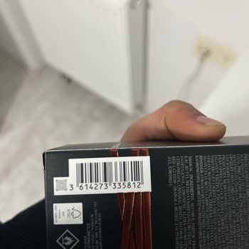 Parfüm Kalıcılığı Ve Leke Sorunu