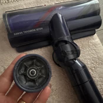 Dyson Cihazımın Parçaları Sürekli Kırılıyor Ve Destek Alamıyorum