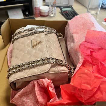 Boyner'den Aldığım Çantalar Kullanılmış Ve Hasarlı Geldi!