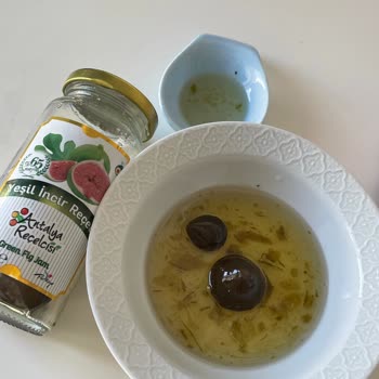 Reçelde Böcek Şoku: Antalya Reçelcisi Güvenimi Sarstı