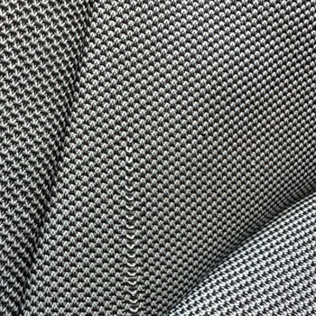 Chicco Rhythm'n Sound Stuhl hat Fadenrisse nach kurzer Nutzung bekommen