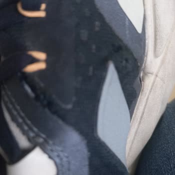Adidas Ayakkabıda Kısa Sürede Deformasyon