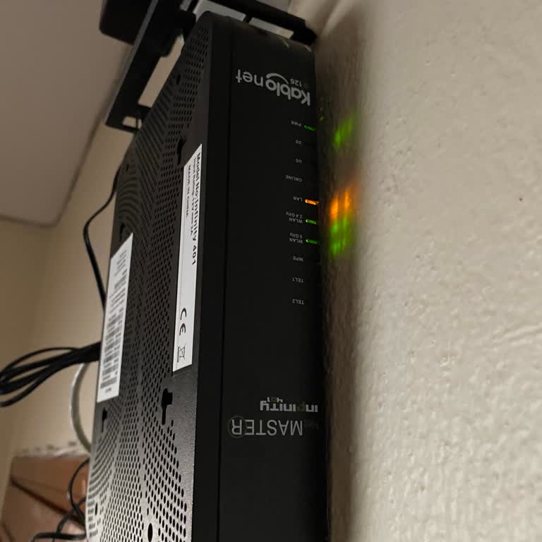 Sürekli İnternet Kesintileri Ve Yetersiz Müşteri Hizmetleri