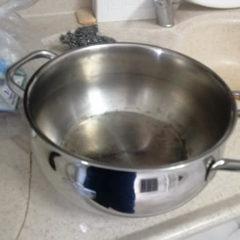 Madame Coco Tencerede Renk Atma Ve Kararma Sorunu