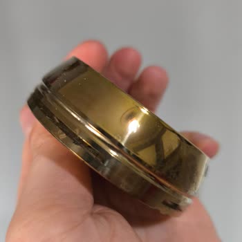 Beyaz Çelik Ürün İlk Kullanımda Sarıya Döndü