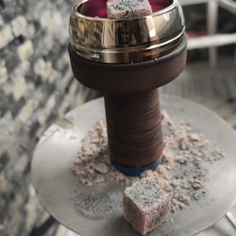 Beyaz Çelik Ürün İlk Kullanımda Sarıya Döndü