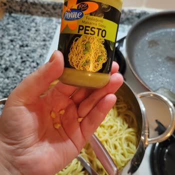 Pesto Sosun İçinden Çıkan Şaşırtıcı Parçalar