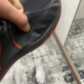 FLO'dan Alınan Ayakkabılarda Sürekli Sorun