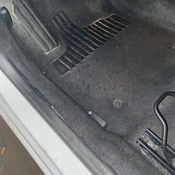 Renault Taliant Yer Döşemesi Hızla Yıpranıyor