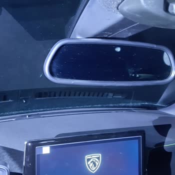 Peugeot 2008 GT: Eksik Donanım Ve Kalitesiz Ayna Sorunu