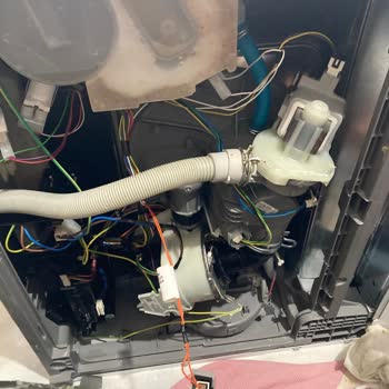 Arçelik Bulaşık Makinesi C01 Arızası Çözülmüyor